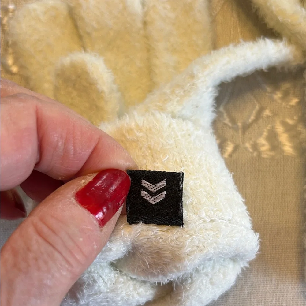 Isotoner Cream & Brown Fuzzy Women’s Gloves; Incredibly Soft & Warm!Barely Worn! - Picture 5 of 8